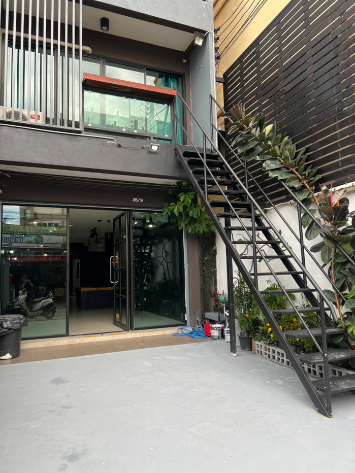 picture For sale, 3-storey commercial building in the economic area, suitable for investment in the city, Chang Phueak, Chiang Mai - SW002503 - 40/48