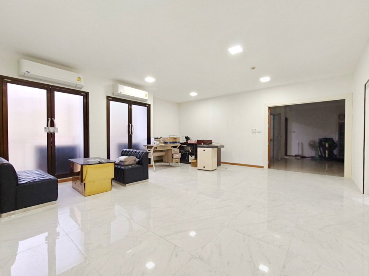 picture HK0055, Office Building for sale., Ratchada-Huaikhwang. - 3/7