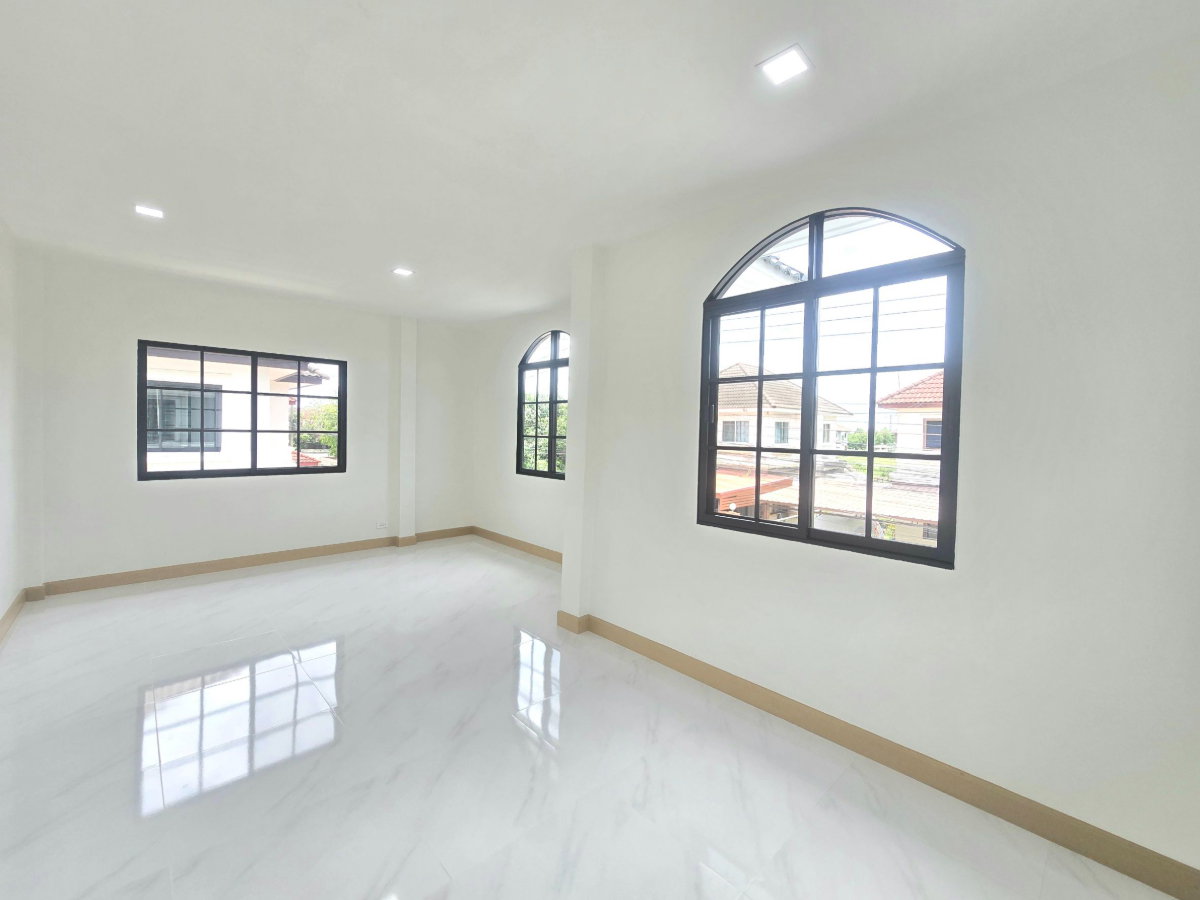 รูป บ้านเดี่ยว เนื้อที่เยอะ ทำเลดี กว้างขวาง หมู่บ้าน เคซี.การ์เด้นโฮม18 ถนนนิมิตใหม่40 คลองสามวา แต่งเฟอร์ฯพร้อมอยู่ - รูปที่ 29/35
