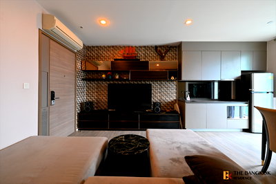 ขายคอนโด : 🛋️ขายคอนโด The Room Sukhumvit 69 ห้องแต่งสวย Built-in ทั้งห้อง ติด BTS พระโขนง