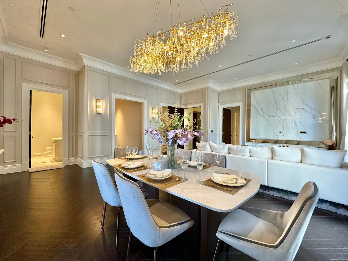 picture 98 Wireless | Elegant 2 Bedroom Condo in Prime Location - BR12414CD - 5/39