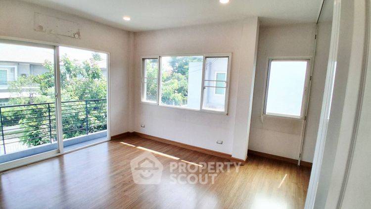 รูป บ้าน 4 ห้องนอน ขาย เฟรนด์ลี่สัตว์เลี้ยง เดอะ เซนโทร วัชรพล ใกล้สายไหม (ID 3045857) - รูปที่ 8/20