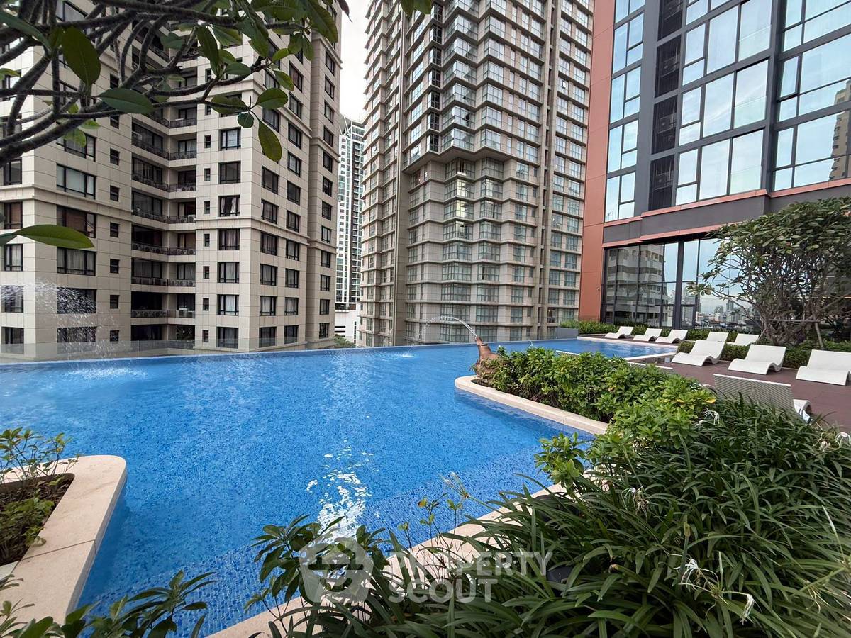 picture 3-BR 100 Sqm, 18th-Floor At Supalai Icon Sathon Near MRT Silom (ID 3045995) - 15/16