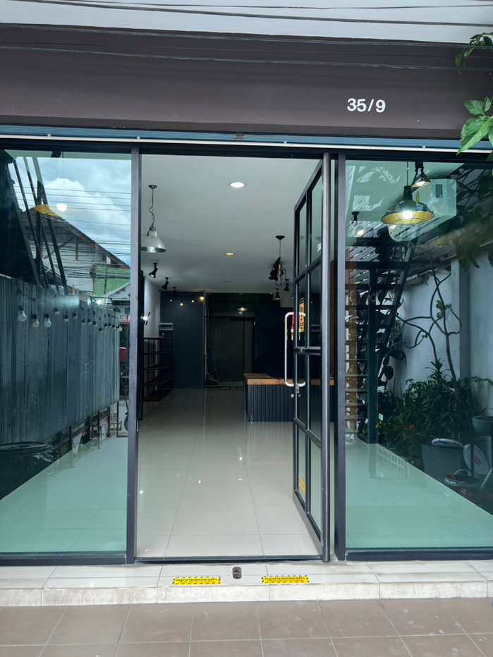 รูป ให้เช่าอาคารพาณิชย์ 3 ชั้น ห้องมุม ทำเลทองย่านเศรษฐกิจเชียงใหม่ ย่านช้างเผือก ใกล้ตลาดธานินทร์ เหมาะสำหรับ ทำธุรกิจ โฮสเทล ร้านกาแฟ -RW008165 - รูปที่ 41/48