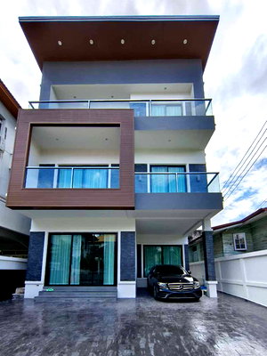 เช่าบ้านเดี่ยว ซอยเอกมัย (สุขุมวิท 63) : ให้เช่า บ้านเดี่ยว 3 ชั้น สุขุมวิท 65  แบบ 4 นอน 6 น้ำ ขนาด 50 ตรว 330 ตรม ใกล้ BTS เอกมัย ทองหล่อ พระราม 4 พระโขนง : KT26R-017