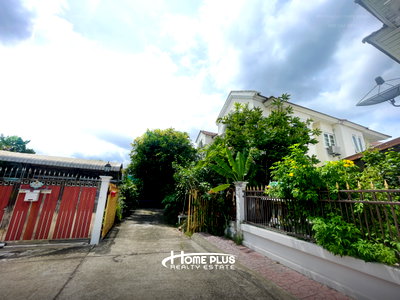 Houses for sale Raffles International College : 2-storey detached house for sale, behind the rim. Suanluang Ville 2, Soi Chalerm Phra Kiat Rama 9, Soi 28, Prawet, Bangkok