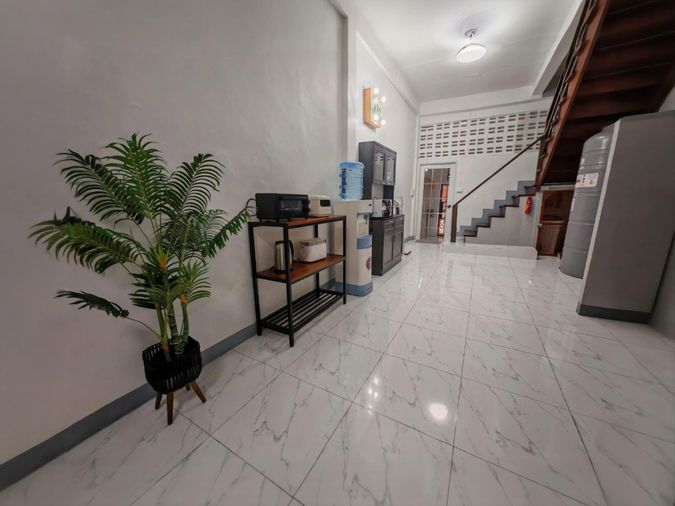 2-bed townhouse for rent, 132 sqm, 11 sq wah, Khlong San