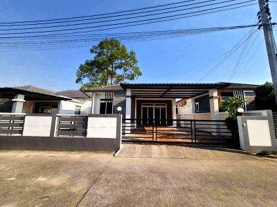 บ้านเดี่ยว หาดกระทิงลาย : บ้านเดี่ยวมือสอง โครงการ หมู่บ้านเดอะเบสโฮม หนองปลาไหล บางละมุง ชลบุรี 