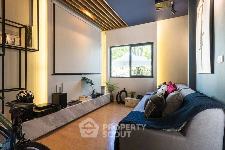 รูป บ้าน 4 ห้องนอน เป็นมิตรกับสัตว์เลี้ยง ศูนย์กลาง อ่อนนุช-สุวรรณภูมิ (ID 3045276) - รูปที่ 1/11