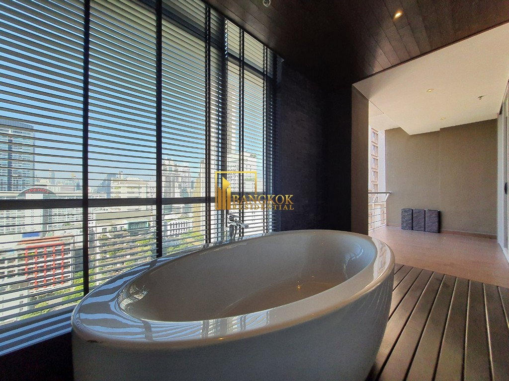 picture Master Centrium | Incredible 4 Bedroom Duplex Penthouse - BR9549CD - 31/41