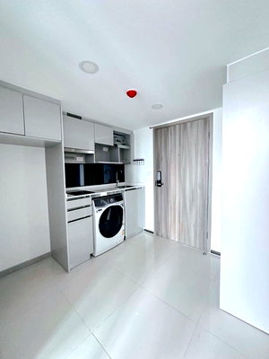 Condos for sale : A045640 KnightsBridge Space Ratchayothin
