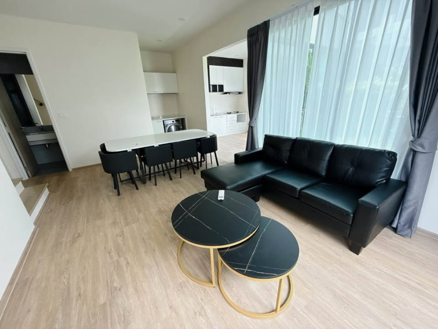 รูป HR3574ให้เช่าบ้านใหม่หรู พูลวิลล่า เดอะ ฟอเรสต์ ไพร์ม ลาดกระบัง 3 ชั้น มีสระว่ายน้ำส่วนตัว เฟอร์ครบพร้อมอยู่ ใกล้สนามบินสุวรรณภูมิ เพียง 10 นาที - รูปที่ 25/49