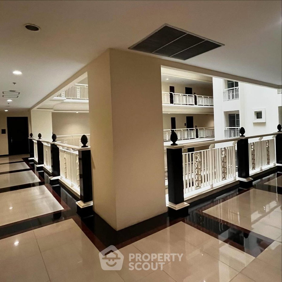รูป คอนโด 2 ห้องนอน 73 ตร.ม. ที่ Citi Smart Sukhumvit 18 ใกล้ BTS อโศก 200 ม. (ID 1981261) - รูปที่ 18/19