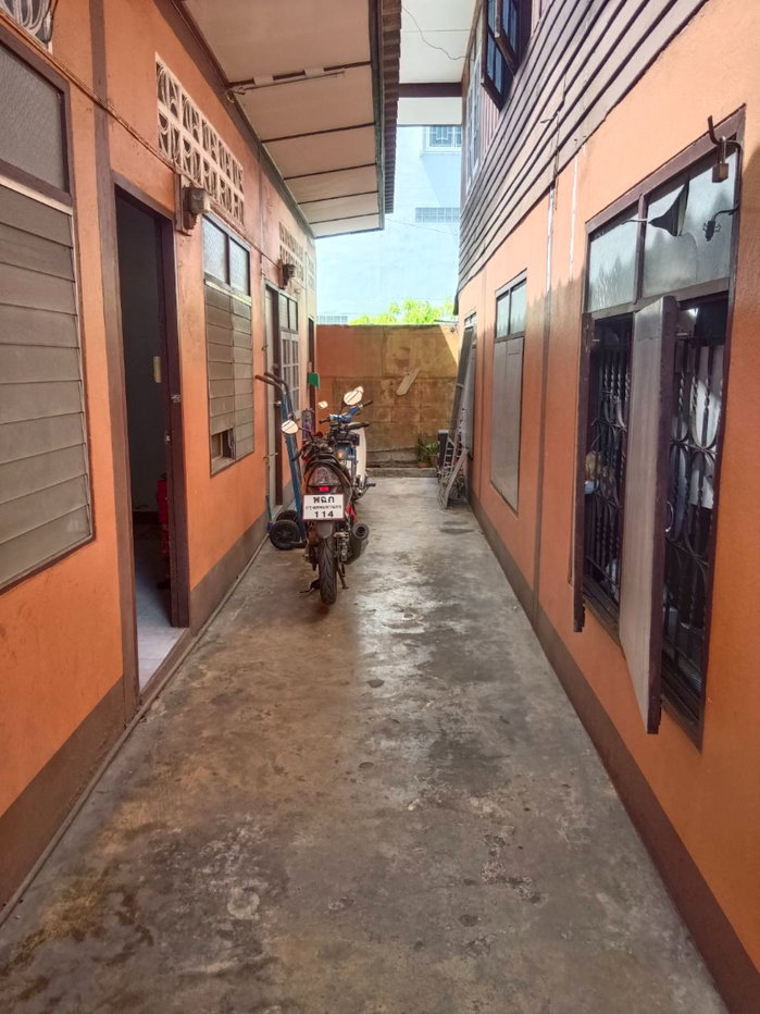 รูป ขายบ้านหลังมุมทำเลดี พร้อมที่ดิน 49 ตร.ว. เขตจอมทอง กรุงเทพฯ ใกล้ BTS ตลาดพลู - รูปที่ 9/12