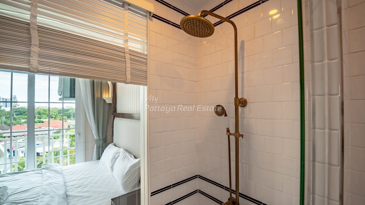 picture 🛏️ Studio - 🛁 1 Bath - 🏙️ City View - 🇹🇭 THAI name - 🏢 Grand Florida Beachfront Resort Pattaya - Ref: GF10 - 4/10