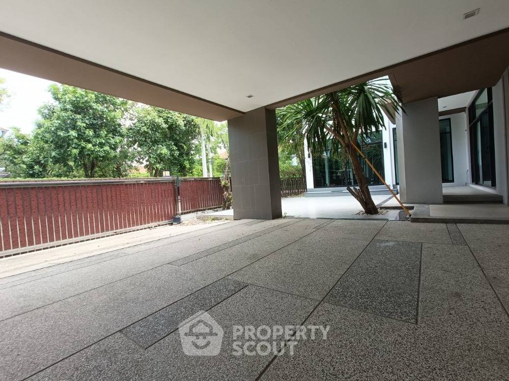 รูป บ้านเดี่ยว 6 ห้องนอน สำหรับขาย เดอะ แกรนด์ ปิ่นเกล้า ใกล้ศาลธรรมสพน์ (เลี้ยงสัตว์ได้) (ID 1501592) - รูปที่ 51/52