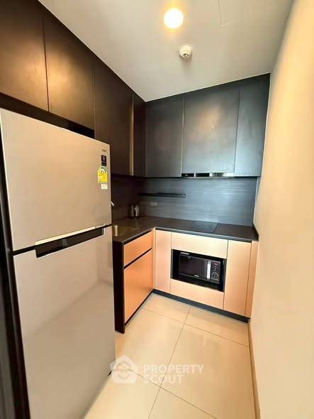 picture 2-BR 50 Sqm Condo At Edge Central Pattaya, 11th Floor (ID 3046256) - 2/11