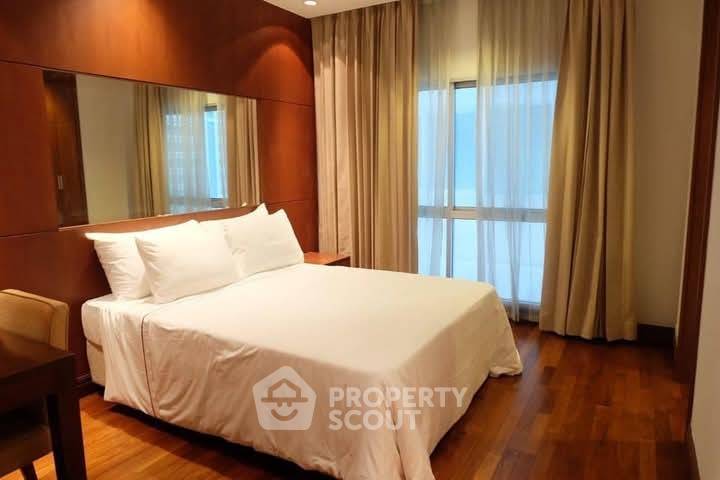 รูป คอนโด 3 ห้องนอน ทำเลดี ที่ Royal Residence Park ใกล้ BTS เพลินจิต 90 ม. (ID 1954077) - รูปที่ 2/9