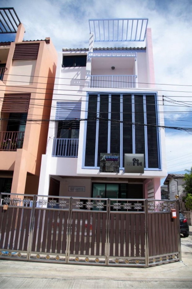 รูป ให้เช่า ทาวน์โฮม 3 ชั้น มีห้อง Studio หลังมุม ทำเลทอง ลาดพร้าว 18 แยก 4 🔥 | MRT 700 ม. | Home Office ได้ | - รูปที่ 20/23