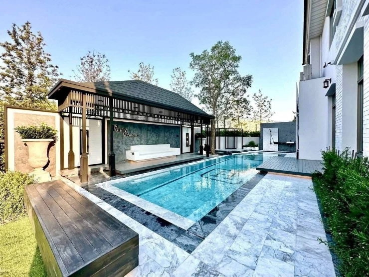รูป 📣📣ขาย Perfect Masterpiece Rama 9 Kungthep Kreetha บ้านเดี่ยว 4 ห้องนอน พร่อมสระว่ายน้ำ + EV charger 3 หัว (Tel: 0974164645 Line: JKJK4645) - รูปที่ 2/15