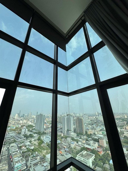 picture A045639 Altitude Unicorn Sathorn - Tha Phra - 4/8