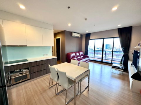 A045910 Urbano Absolute Sathon - Taksin