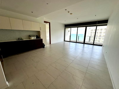 Condos for sale : For sale Condo Northpoint Pattaya wongamat (S03-1545)