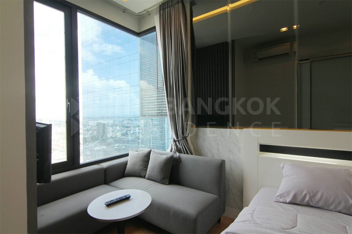 รูป อีควิน็อคซ์ พหล-วิภา ห้องว่าง พร้อมเข้าอยู่ - รูปที่ 1/10