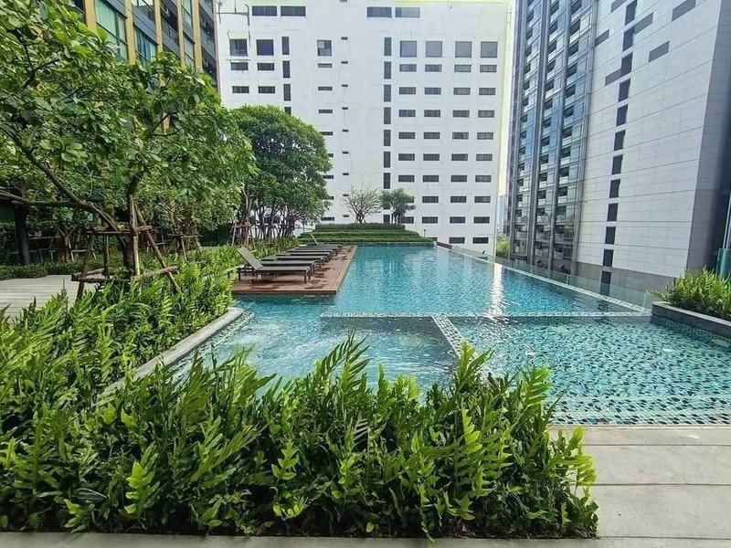 รูป A050109 Elio Del Nest Udomsuk - รูปที่ 4/8