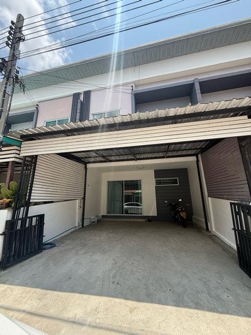picture Town Home For Rent The Trust Srinakarin-Praksa Samut Prakan - 2/8