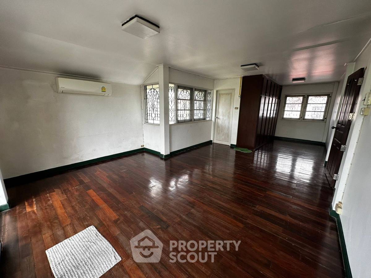 รูป บ้านเช่า 4 ห้องนอน โครงการ สัมมากร รามคำแหง ทำเล สะพานสูง (ID 3046905) - รูปที่ 10/14
