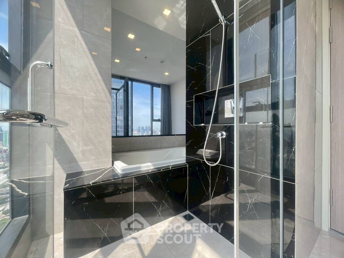 picture 2-BR Condo at One 9 Five Asoke - Rama 9, High-Floor, 300m to MRT Phra Ram 9 (ID 3046119) - 6/13