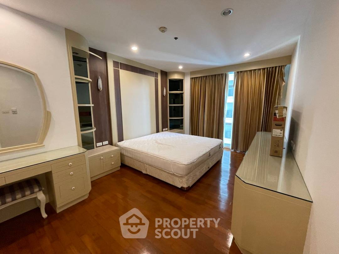 picture 3-BR 170 Sqm Condo At Grand Langsuan Near BTS Ratchadamri (ID 881668) - 5/21