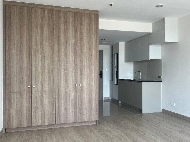 รูป A045608 Ratchada Orchid - รูปที่ 4/8