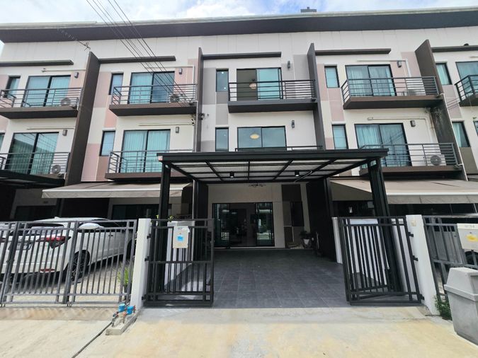 3-bed home office for sale, 160 sqm, 18.1 sq wah, Baan Klang Muang Phahonyothin 50