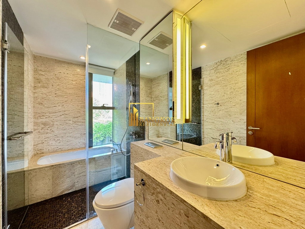 รูป The Pano | Beautiful 4 Bedroom Triplex Condo in Rama 3 Area - BR19008CD - รูปที่ 33/59