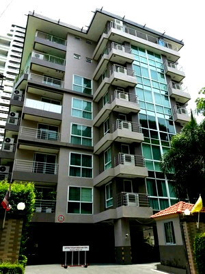 Condos for sale : A045827 Serene Place Sukhumvit 24