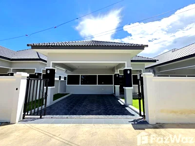 Houses for sale Bang Lamung Chonburi : 3 Bedroom House for sale in Huai Yai, Chon Buri  6532865