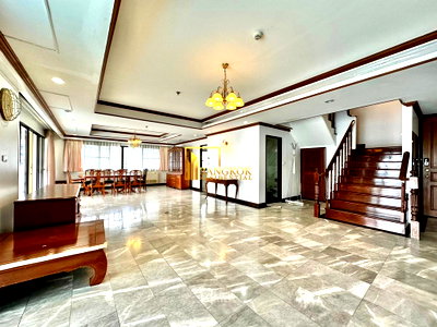 ขายคอนโด : Le Raffine 24 | Expansive 6 Bedroom Penthouse For Sale - BR17760CD