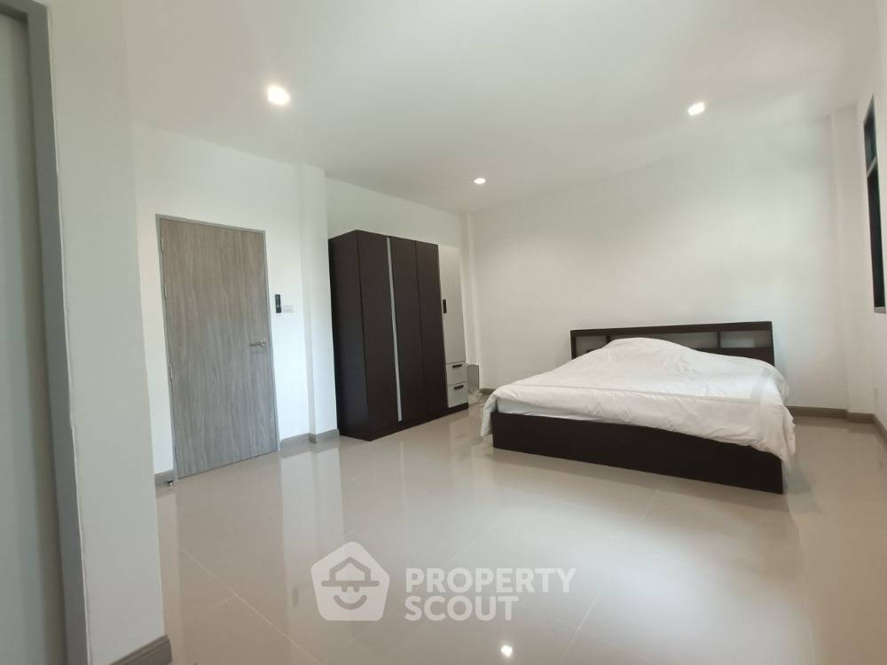 รูป บ้านเดี่ยว 6 ห้องนอน สำหรับขาย เดอะ แกรนด์ ปิ่นเกล้า ใกล้ศาลธรรมสพน์ (เลี้ยงสัตว์ได้) (ID 1501592) - รูปที่ 29/52