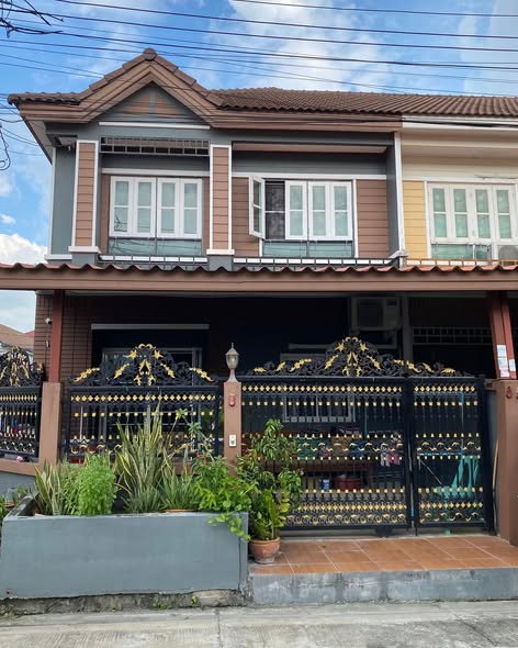 picture 🔥House for Sale✅ Sinthavee Tha Kham 1 | Near Future MRT Bang Khun Thian Station - 1/12