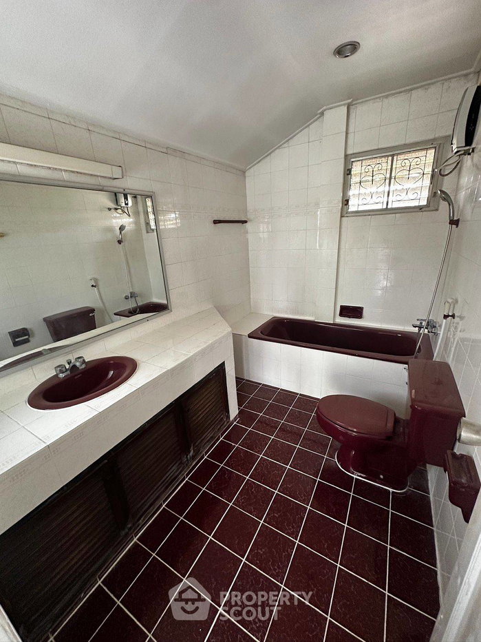 รูป บ้านเช่า 4 ห้องนอน โครงการ สัมมากร รามคำแหง ทำเล สะพานสูง (ID 3046905) - รูปที่ 9/14