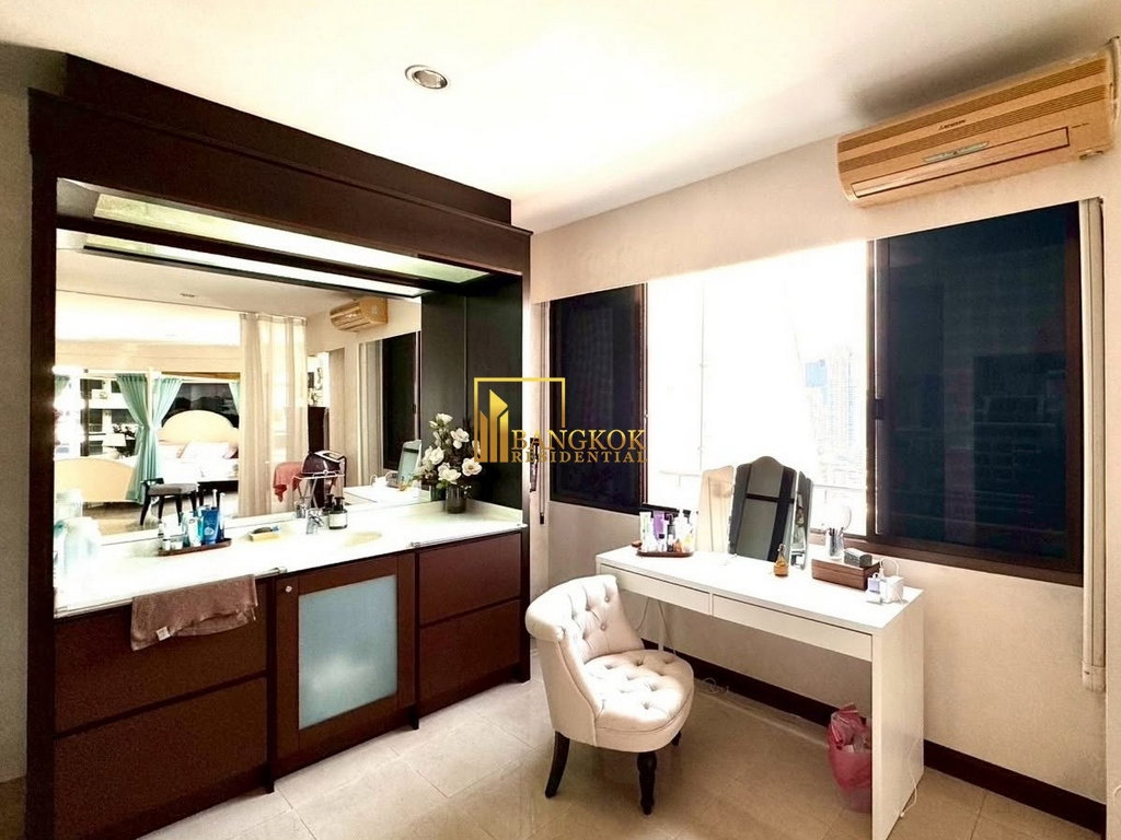 รูป Supalai Place | Spacious 3 Bed Triplex Condo in Phrom Phong - BR61784CD - รูปที่ 24/38