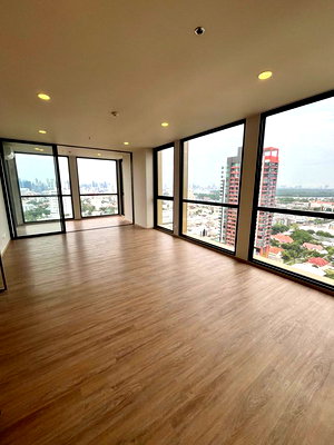 ขายคอนโด : A045883 The Issara Sathorn