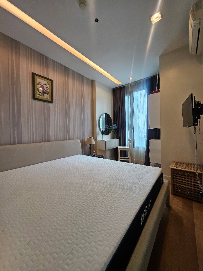 picture Fully Completed Condo for Sale - 16/17