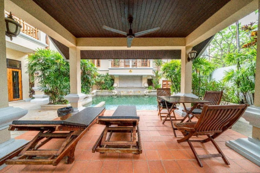 รูป For sale Luxury Thai-Style Pool Villa in Jomtien, Pattaya Special Price: THB 24.9 Million - รูปที่ 3/12