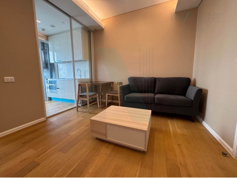 📌 For Rent Condo THE SAINT RESIDENCES Building A, Floor 39,1 bed room, Room size 35 sqm