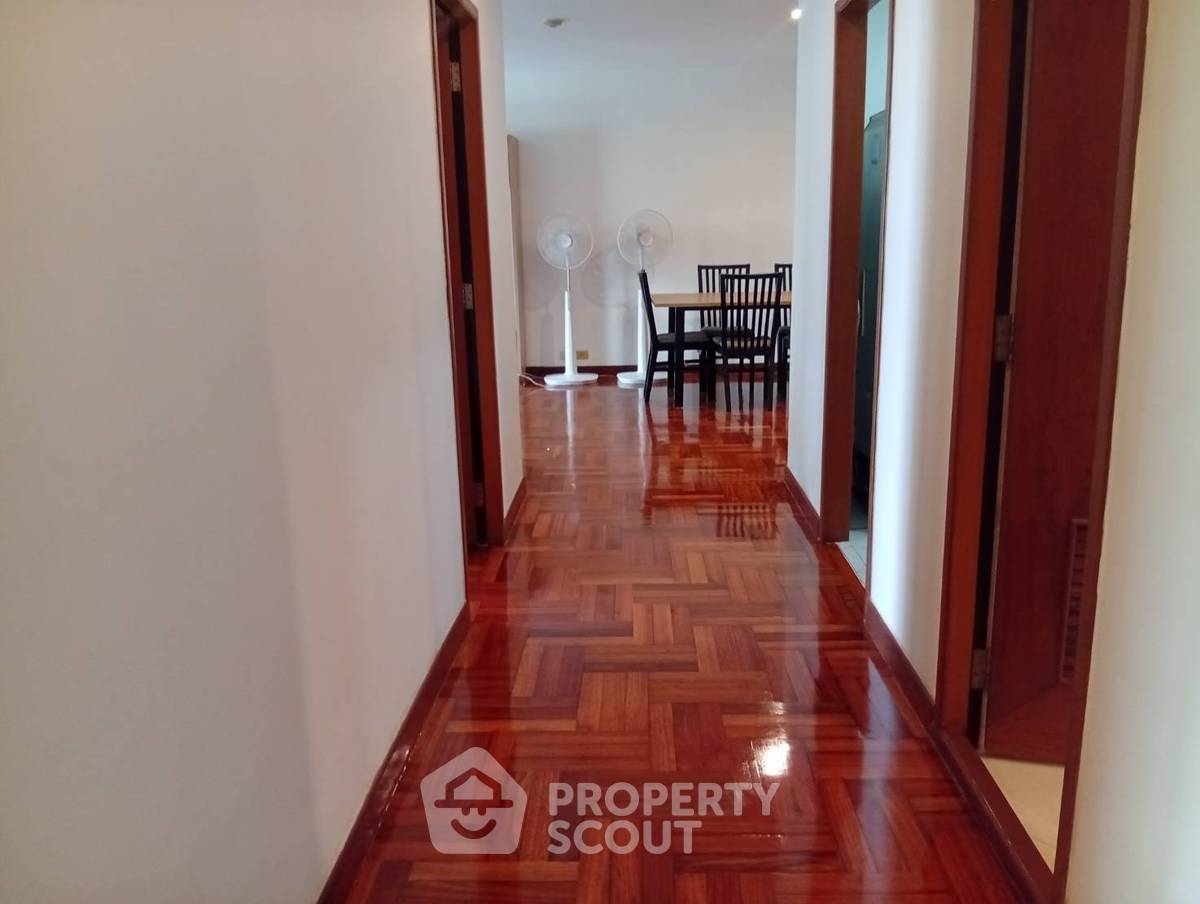 picture 2-BR 110 Sqm Condo At Liberty Park 2, Near ARL Makkasan (ID 3050778) - 5/16