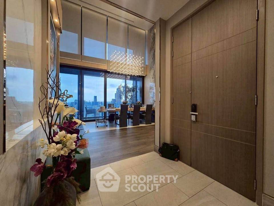 picture 4-BR Condo 300 Sqm The Esse At Singha Complex, 100m to MRT Phetchaburi (ID 3035240) - 6/13