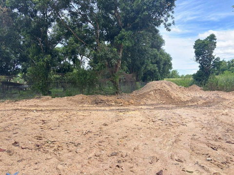 Vacant land for sale in Nong Kham, Sriracha. Convenient location, close to the industrial estate.